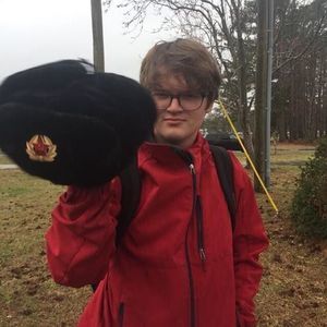 Meet your Posher, Devin